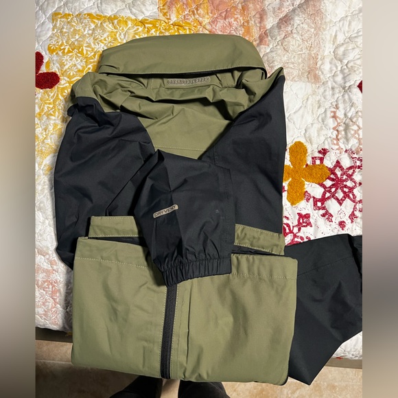 The North face windbreaker - Picture 3 of 5